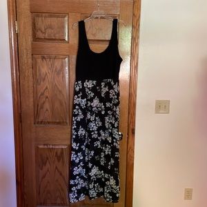 Beautiful floral maxi dress